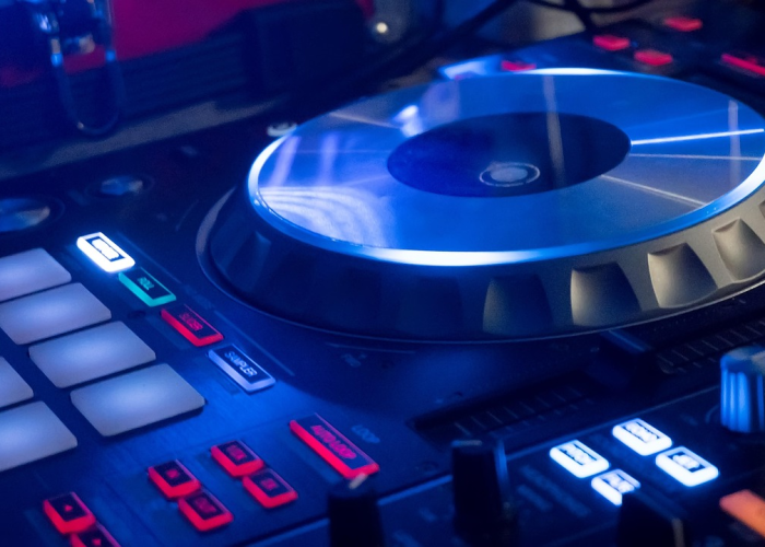 31省区市新增本土确诊94例(31省区市新增4例本土确诊)