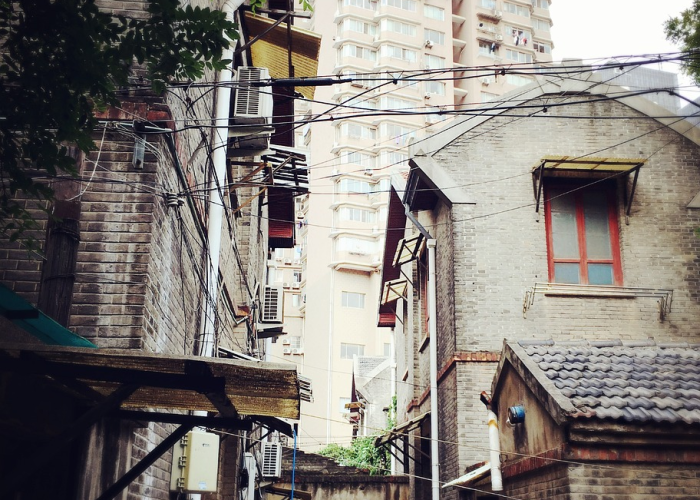 我们如何筑牢防线？，【疫情星火为何难灭】，本土68例涉11省份