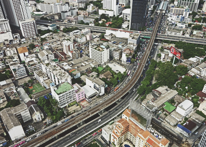 数字背后是14亿人的呼吸与共，本土9例，(31省区市新增确诊27例)