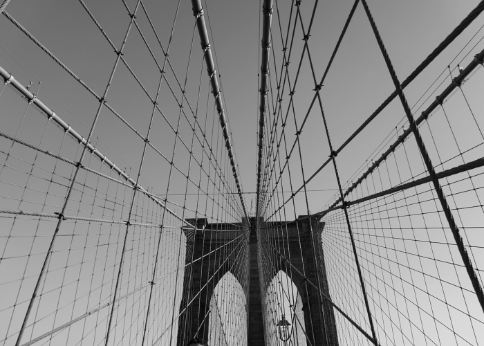 美大法官“大战”总统，63裁定特朗普关税违法：1.4万亿美元收入“落空”，或撕开美国财政千亿黑洞！